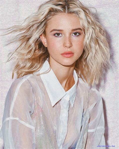 14 Leaked content. Isabel Lucas (born 29 January 1985) is an Australian actress. She is best known for her roles in Home and Away (2003-2006), Transformers: Revenge of the Fallen (2009), Daybreakers (2009), The Pacific (2010), Immortals (2011), and Red Dawn (2012). In 2014, she appeared alongside Karl Urban in the The Loft (2014), and in the ...